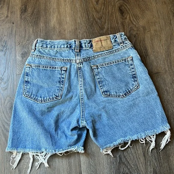 LondonJean | Vintage Denim Distressed Shorts Women’s Size 10 | Medium Wash - Picture 2 of 11